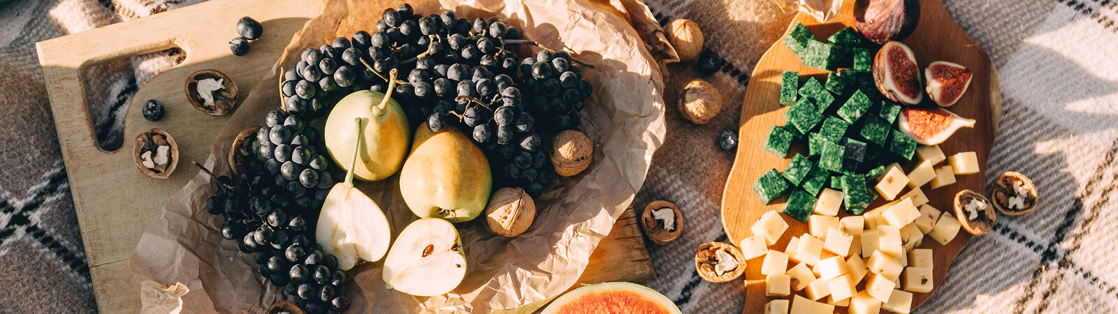 PRESSED OLIVE OFFERS NOT ONLY DYNAMIC FOOD, WE ALSO OFFER SUPERIOR SERVICE